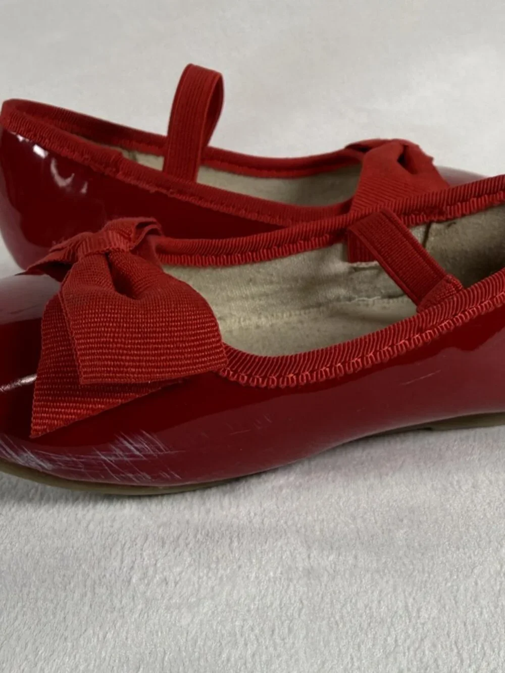Thee Bron Girls Red Mary Jane Flats Bow Patent Shoes Size 8 Toddler ReLoved